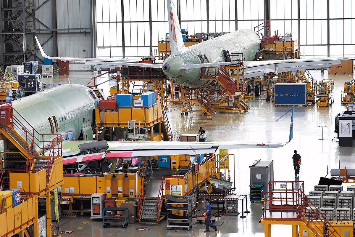 Airbus Delivers 800th A320 Family Aircraft Built in China