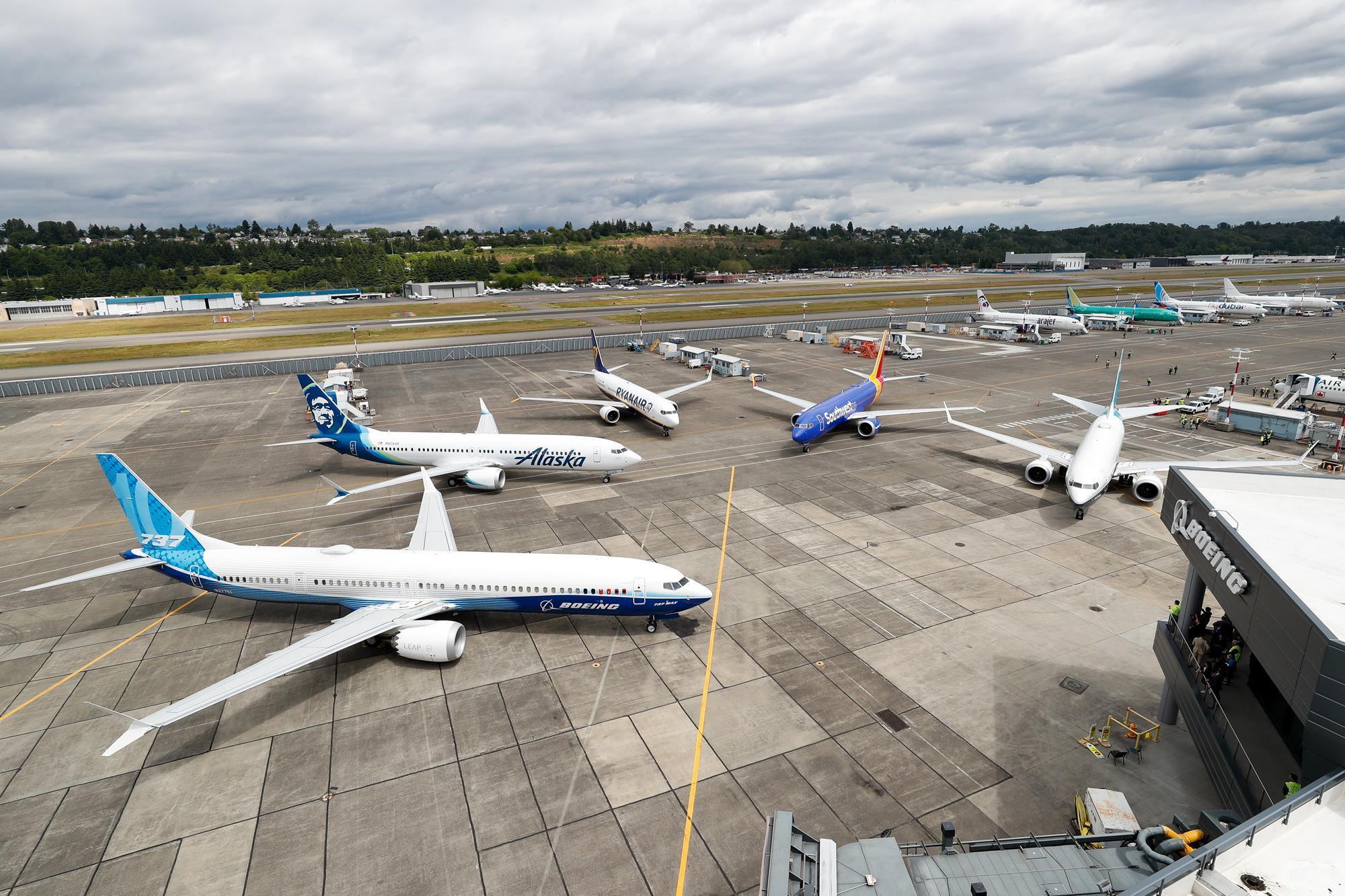Boeing Cites Supply Chain Issues in Lowered Aviation Forecast