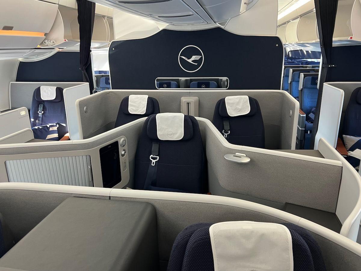 Lufthansa 787 Deliveries Delayed Due to Business Class Seat Approval