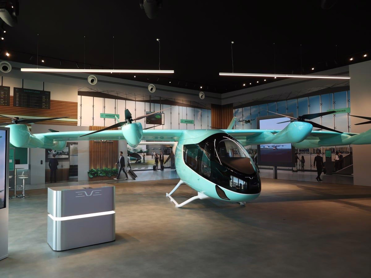 Company Unveils New Air Taxi at Air Show