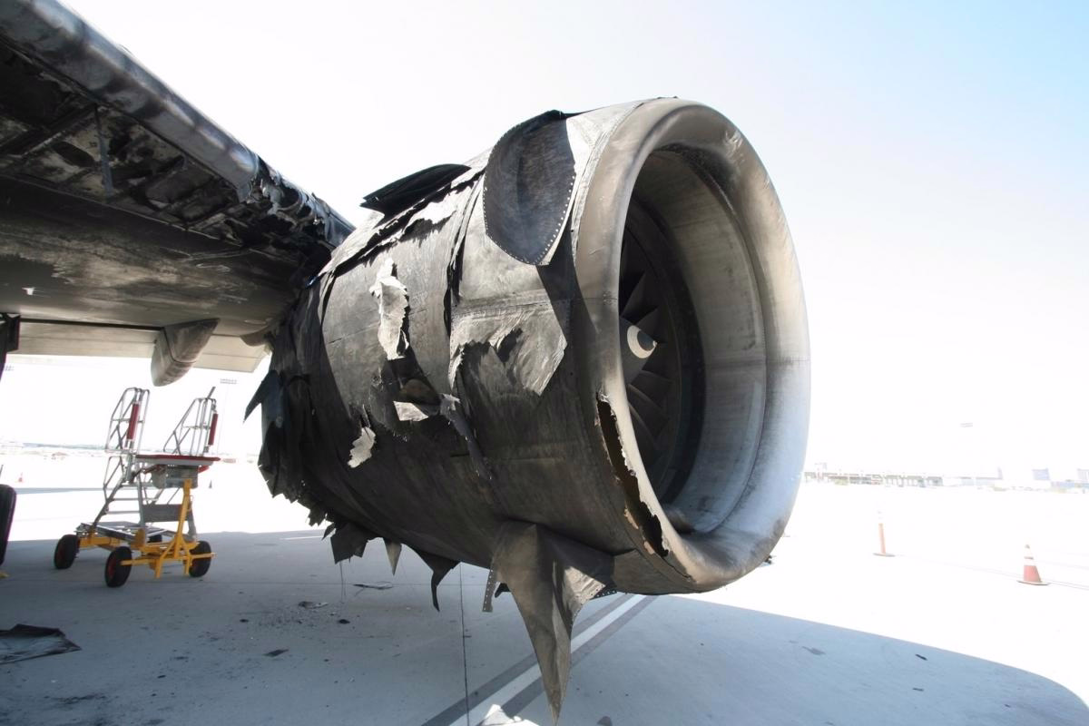 American Flight Returns to Las Vegas After Engine Malfunction Causes Loud Noise and Smoke