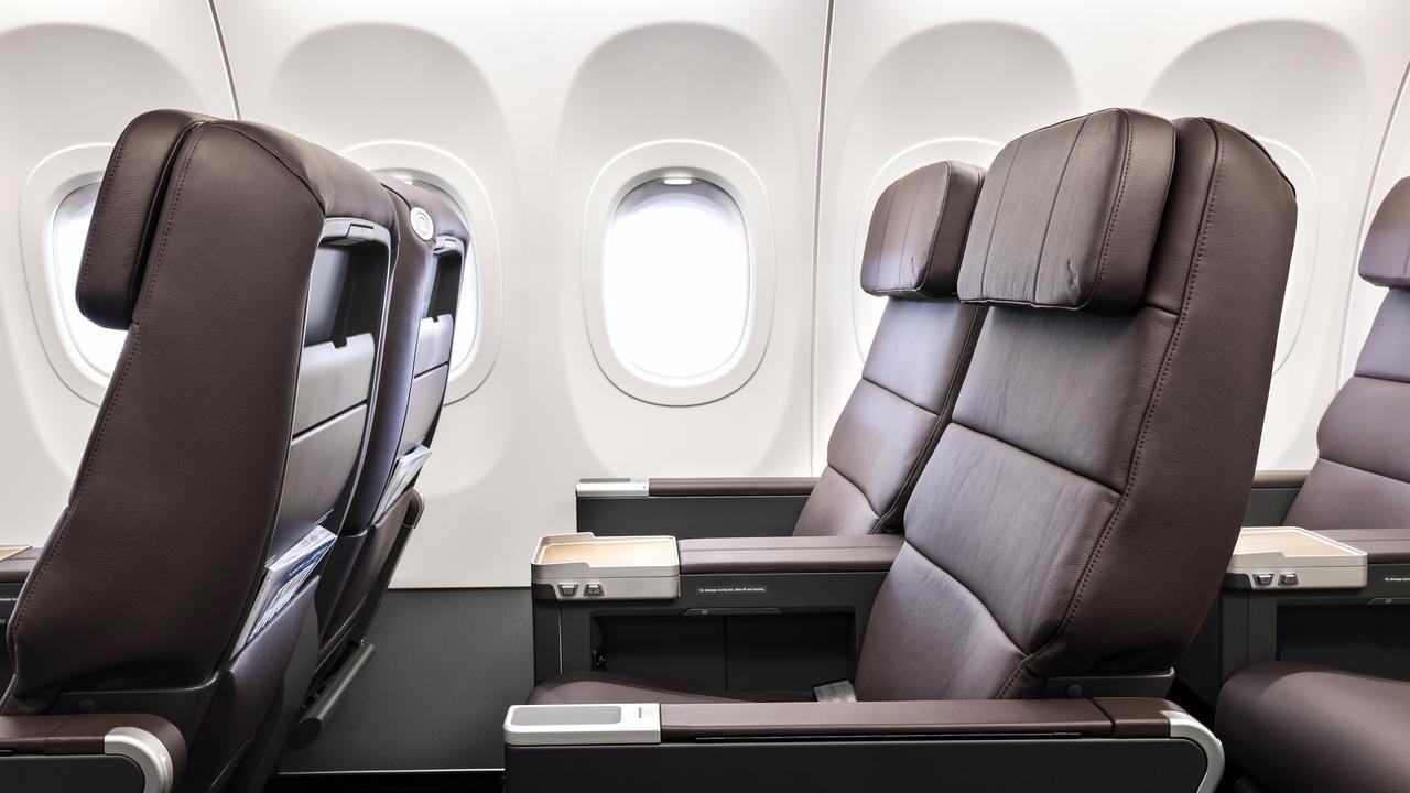 Qantas Reports $2.4 Billion Profit, Orders Airbus Jets, and Declares Dividend