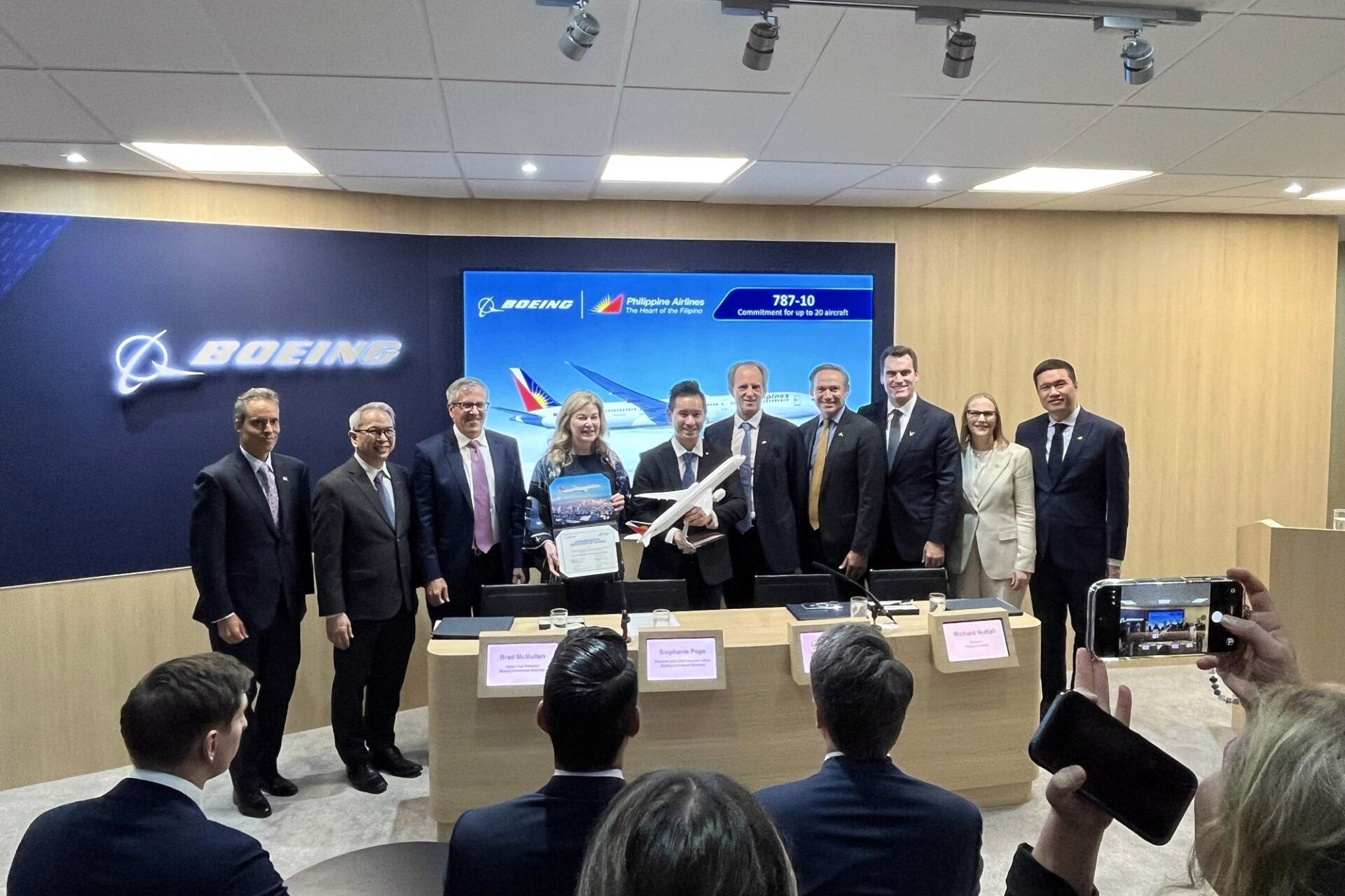 Philippine Airlines Orders 15 Boeing 787s with Option for Five More