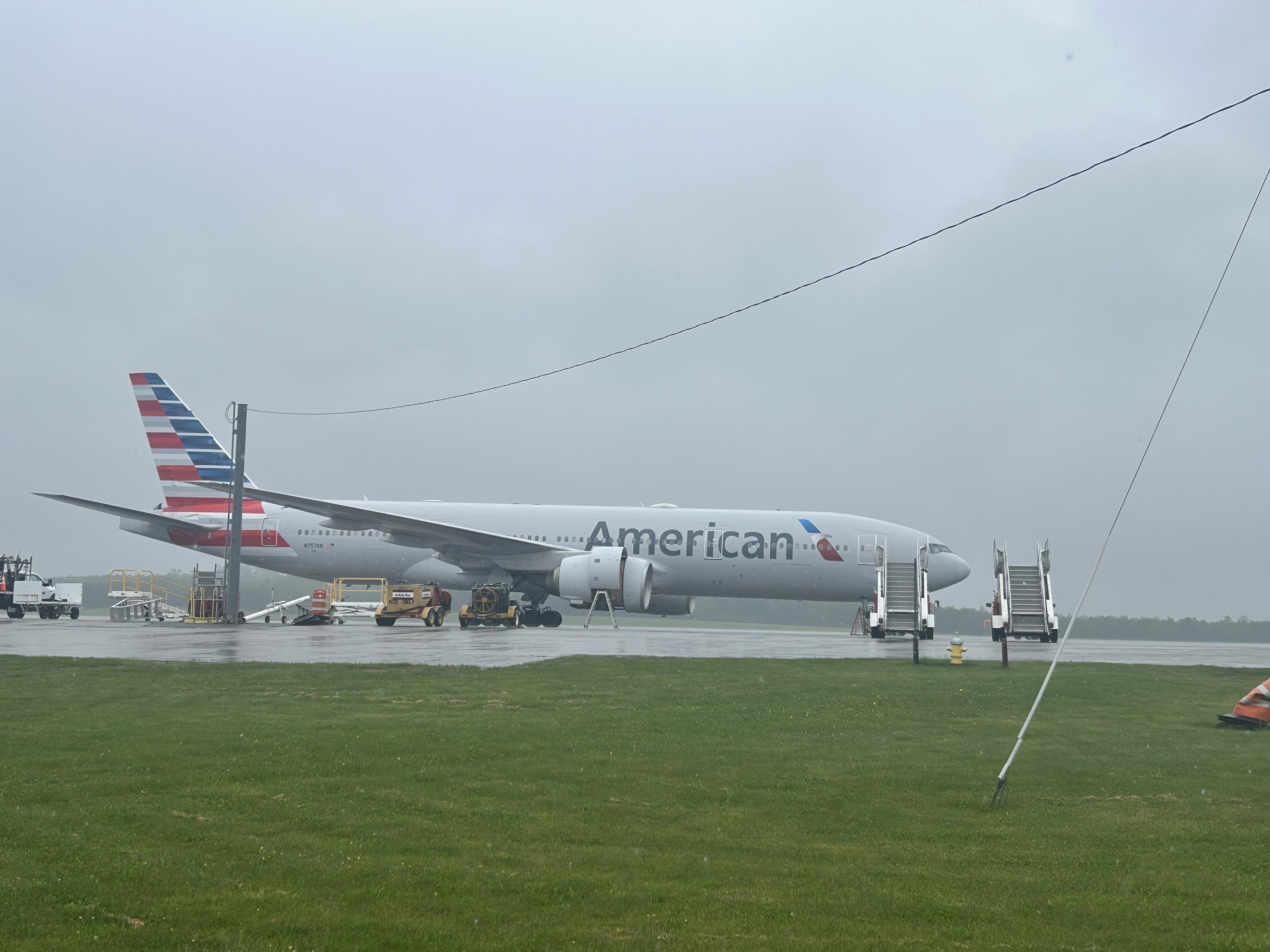 American Airlines Boeing 777 Diverts Over Atlantic After Engine Shutdown En Route from Athens to New York