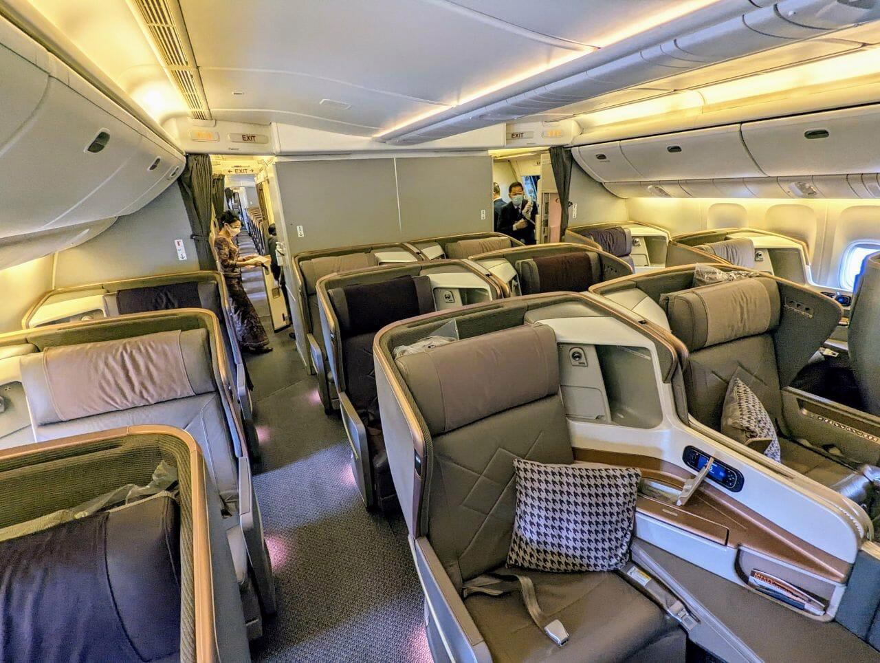 Singapore Airlines Delays Introduction of New First and Business Class Seats
