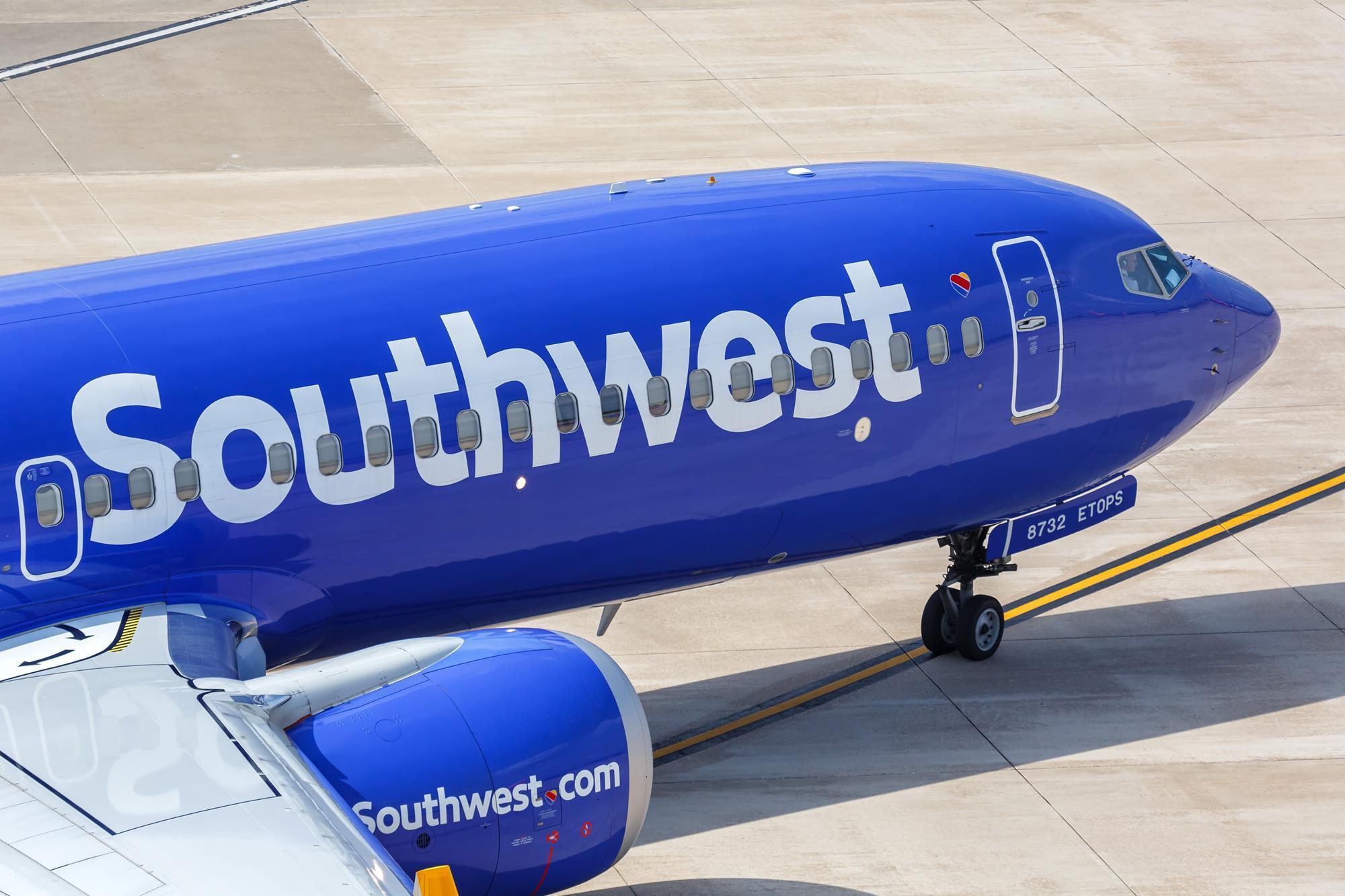 Southwest Enhances Runway Safety with Honeywell Technology at Paris Air Show 2025
