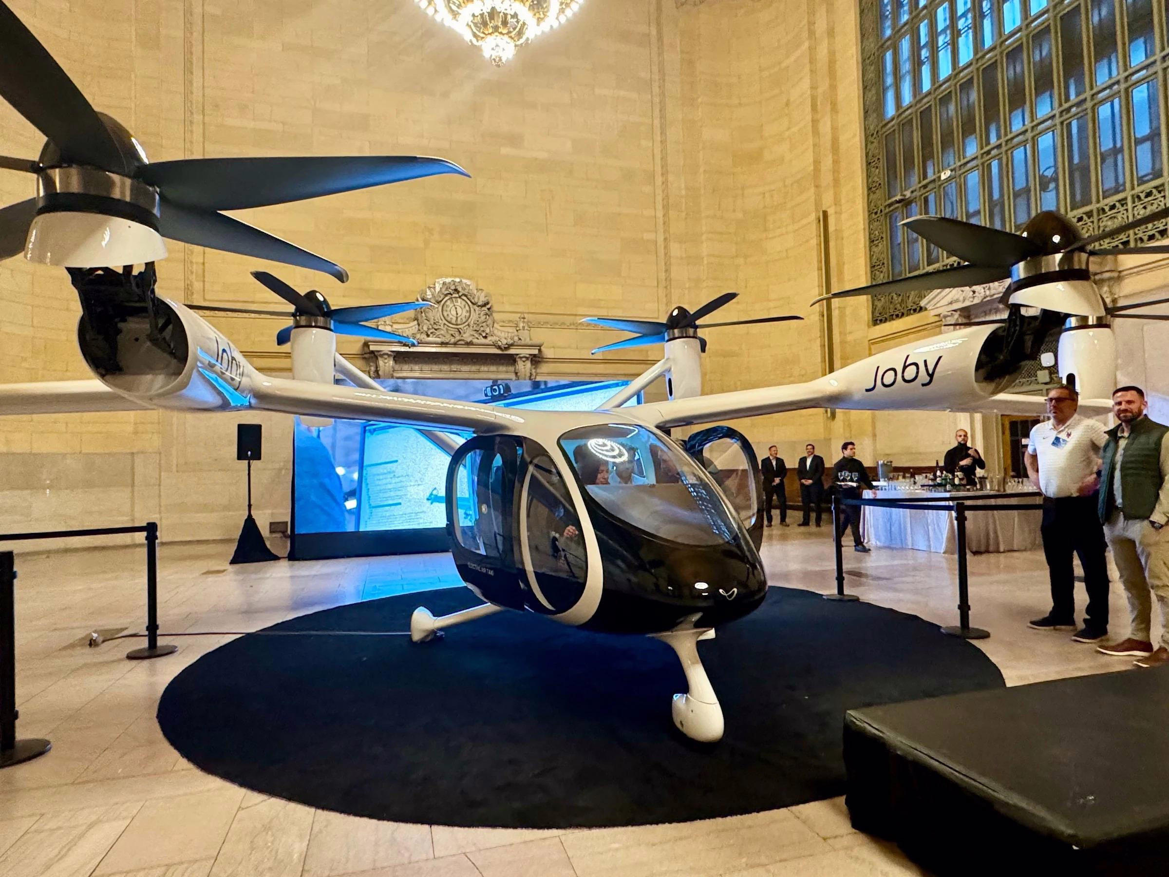 The aerospace industry is betting on hybrid air taxis