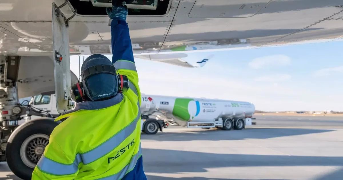 FedEx Receives Sustainable Aviation Fuel from Neste at LAX