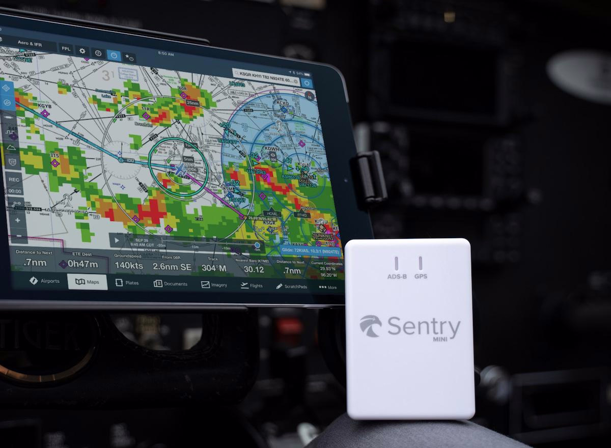 uAvionix Software Update Integrates ForeFlight Compatibility