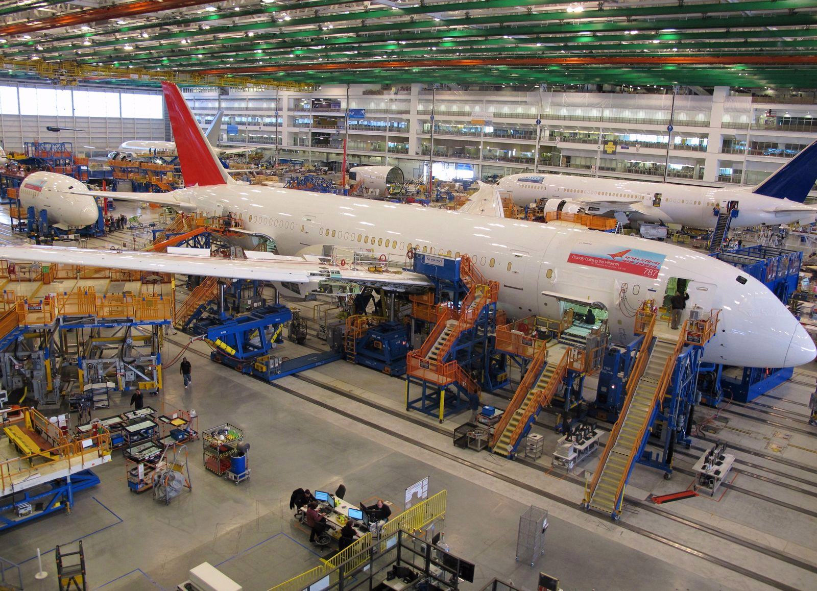 The Role of Aerospace Engineers in Aviation and Space Innovation