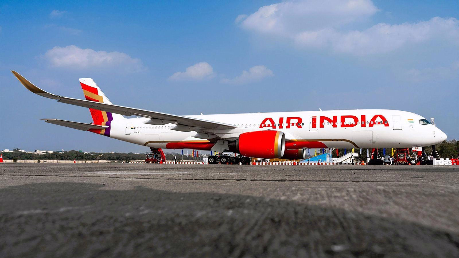 AI Flight to Mumbai Returns to Delhi After Engine Failure