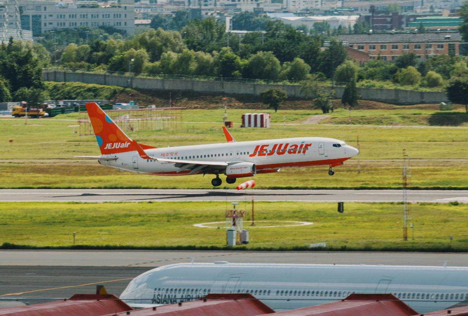 Jeju Air Seeks Control of Asiana’s Gimpo Maintenance Hangar