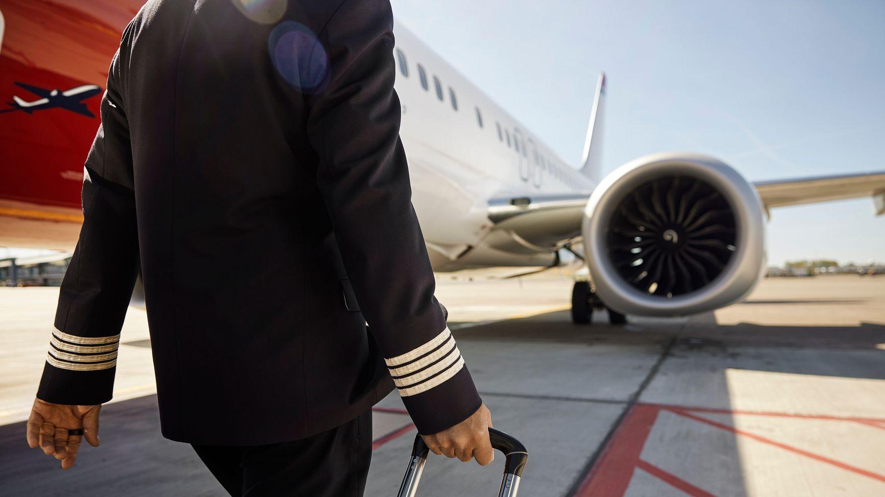 Government Sells Stake in Norwegian Group
