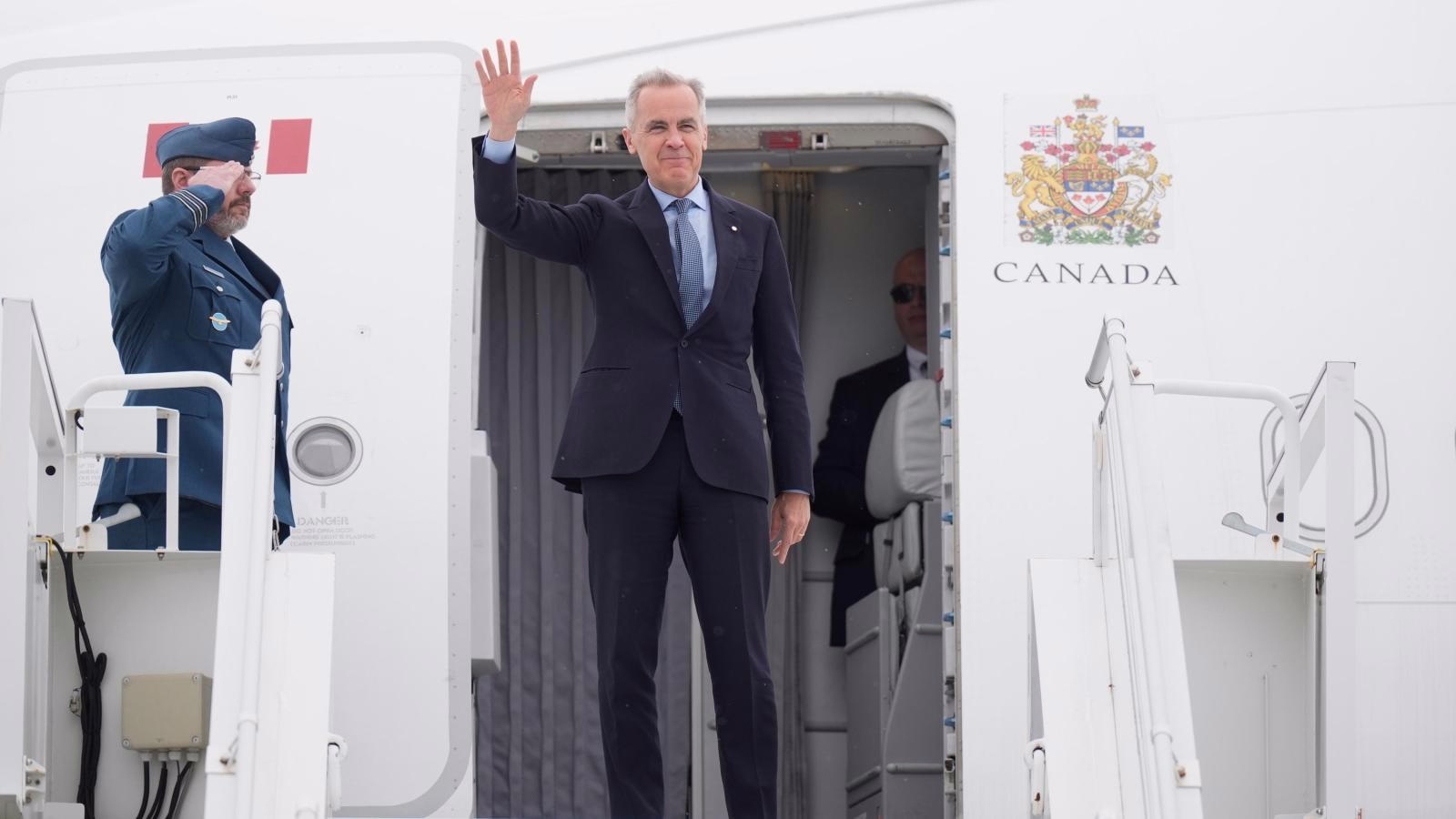 Prime Minister Carney Welcomes Largest Commercial Aircraft Order in Canadian History