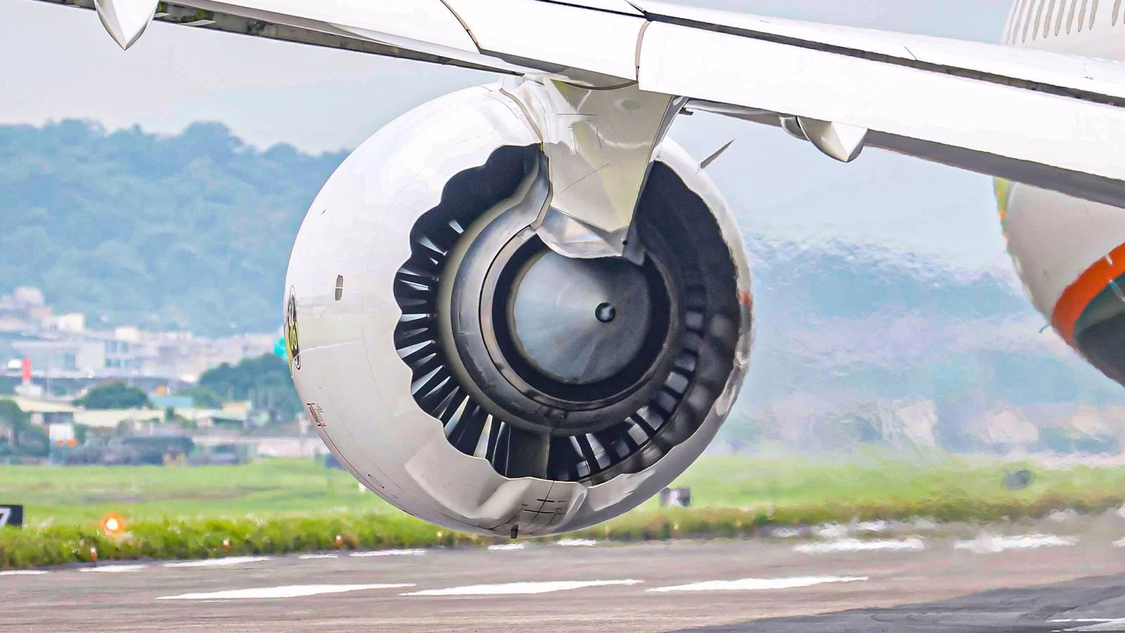 Issues Identified in Engines of Boeing 787, 747-8, and 737 MAX