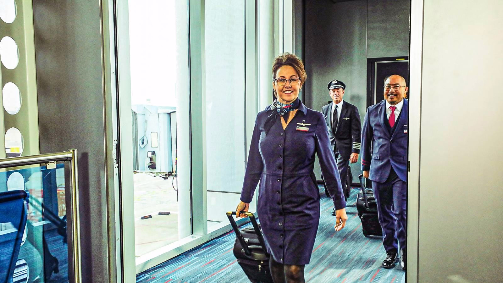The Highest Paid US Airline Pilots Ranks & Their Average 2026 Salaries