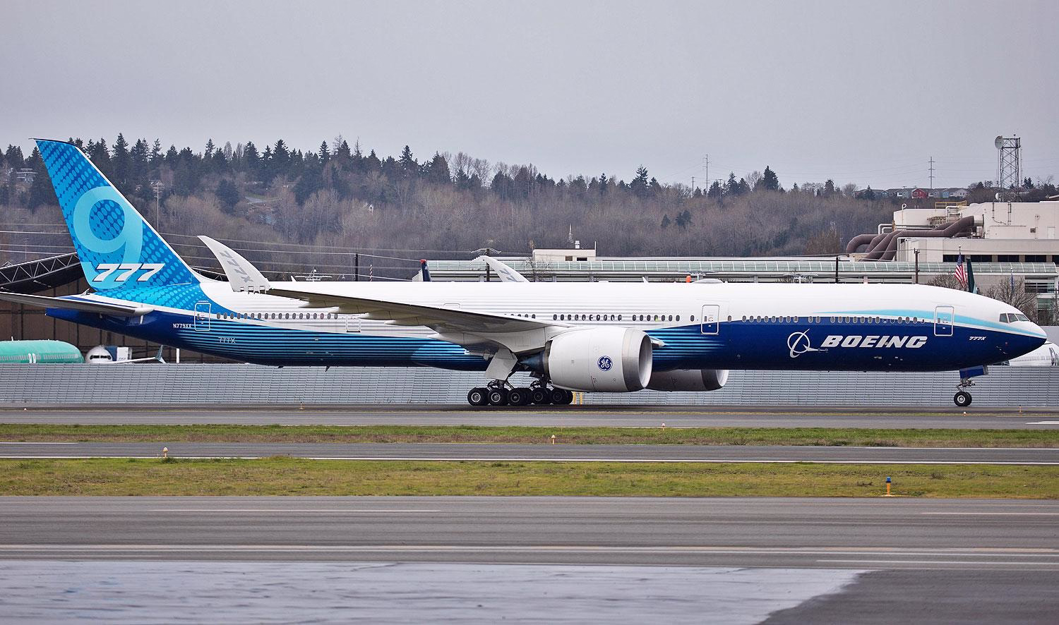 Boeing marks 30th anniversary of first 777 delivery