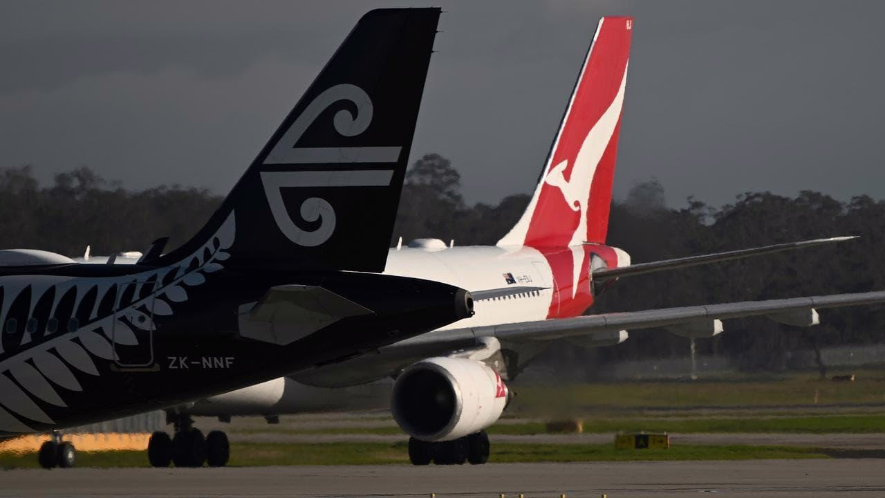 Qantas Flight Diverts to Queenstown After Engine Fire