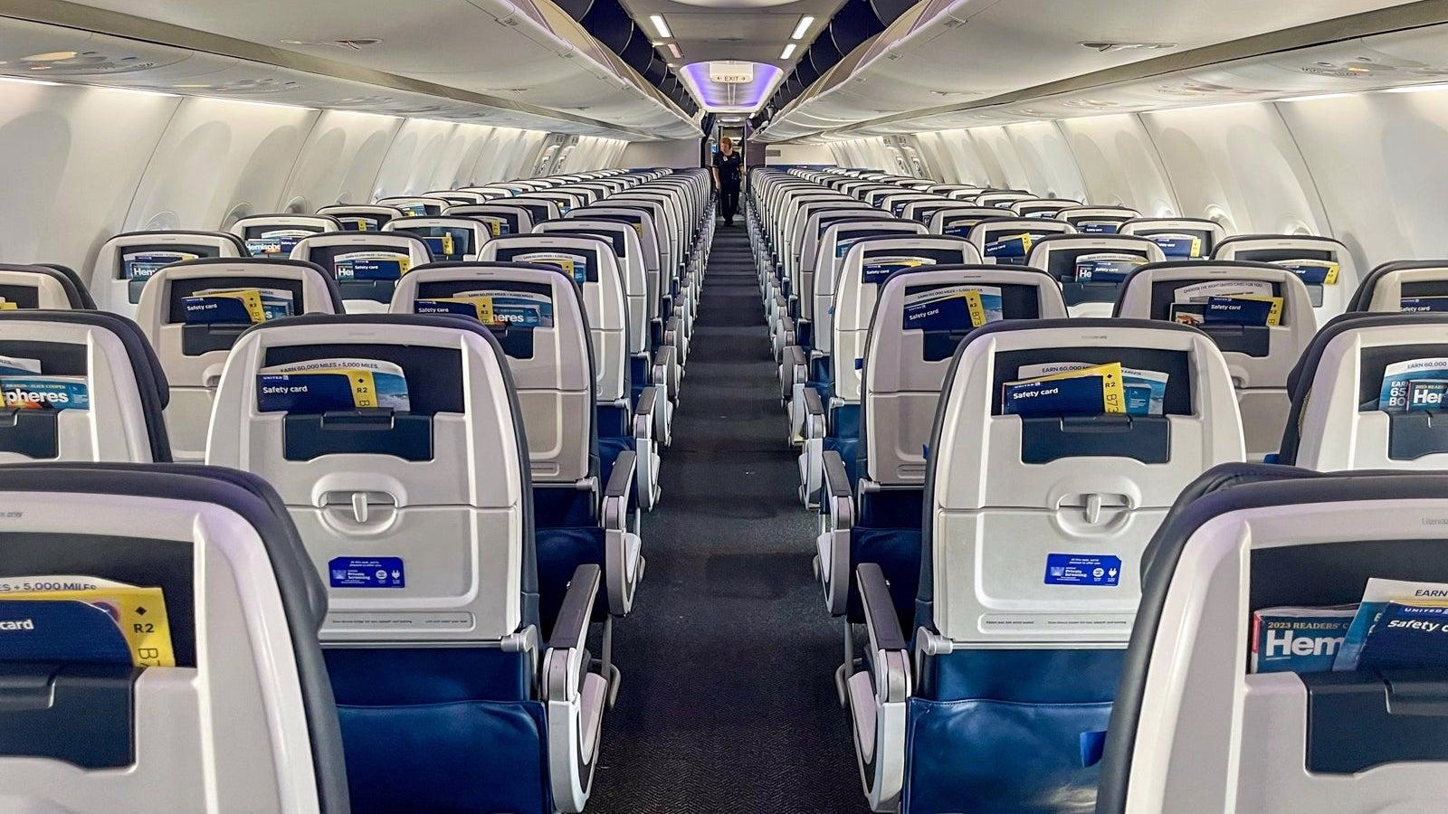 United’s 737 MAX 10s Have Flown Over 300 Hours Without Passengers