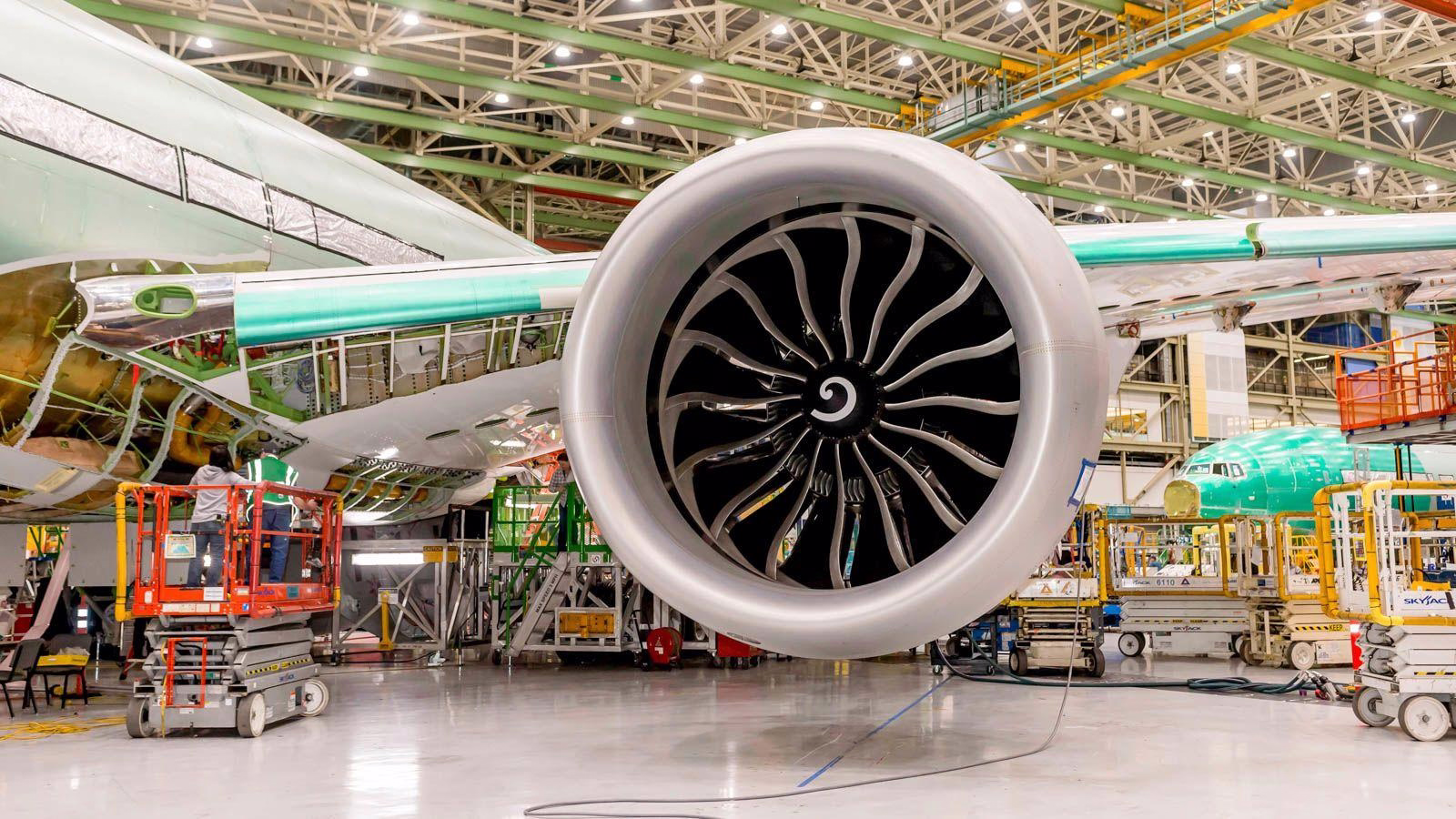 Why the Boeing 777-300ER Uses Only GE Engines