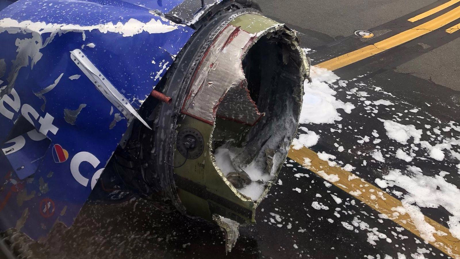Video Shows Plane Flying with Damaged Engine