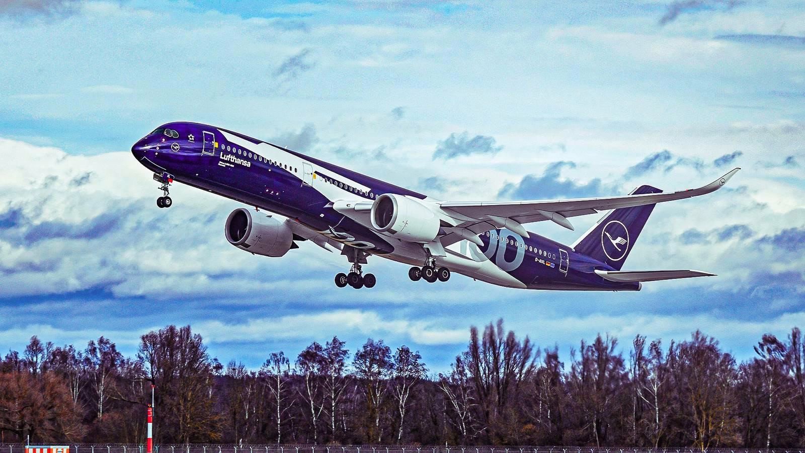 7 Airlines With The World’s Most Efficient Widebody Fleets