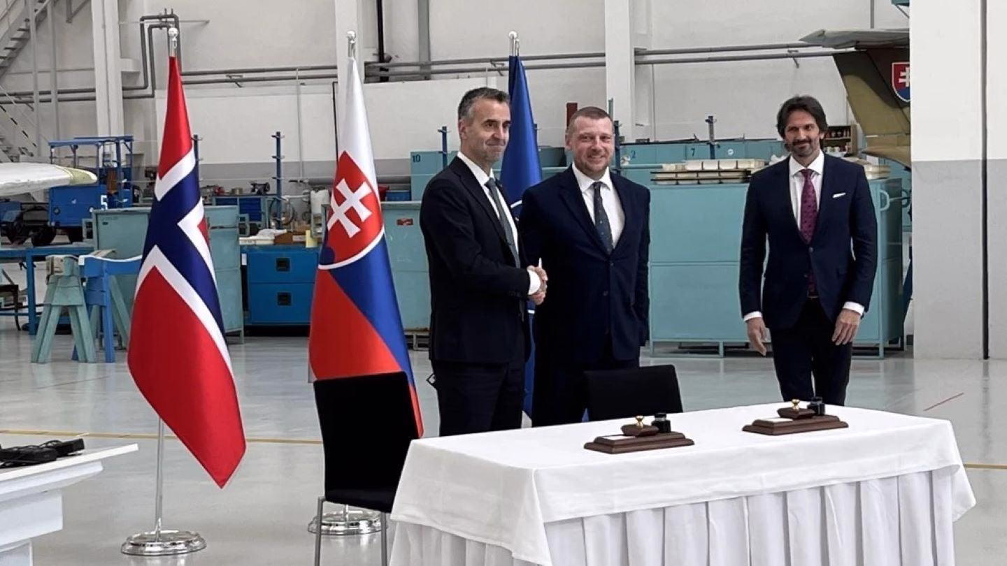 Kongsberg and LOTN to Develop F-16 Maintenance Facility in Slovakia