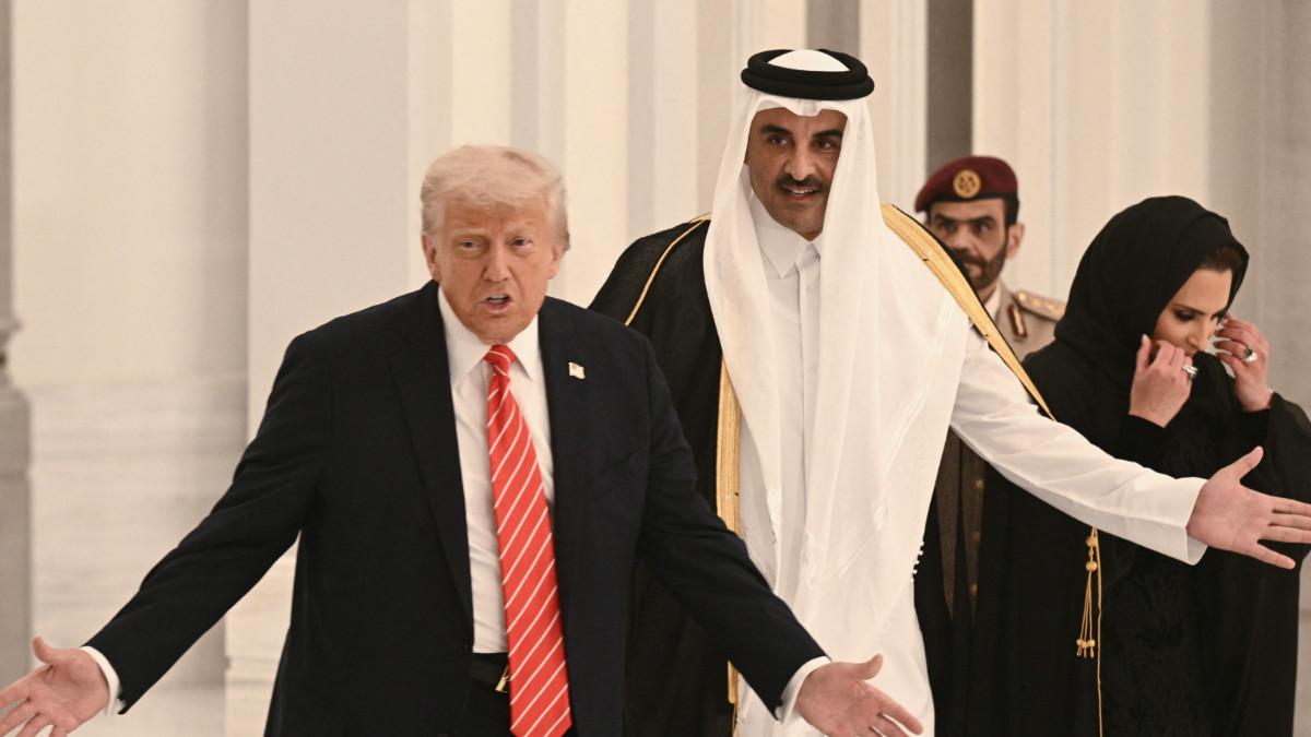 Trump touts camels and largest Boeing order in history during Qatar visit