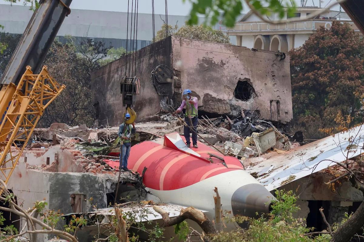Aviation Expert Criticizes Preliminary Report on AI 171 Crash for Lack of Technical Detail